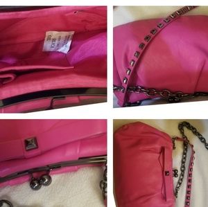 New Guess hot pink purse
